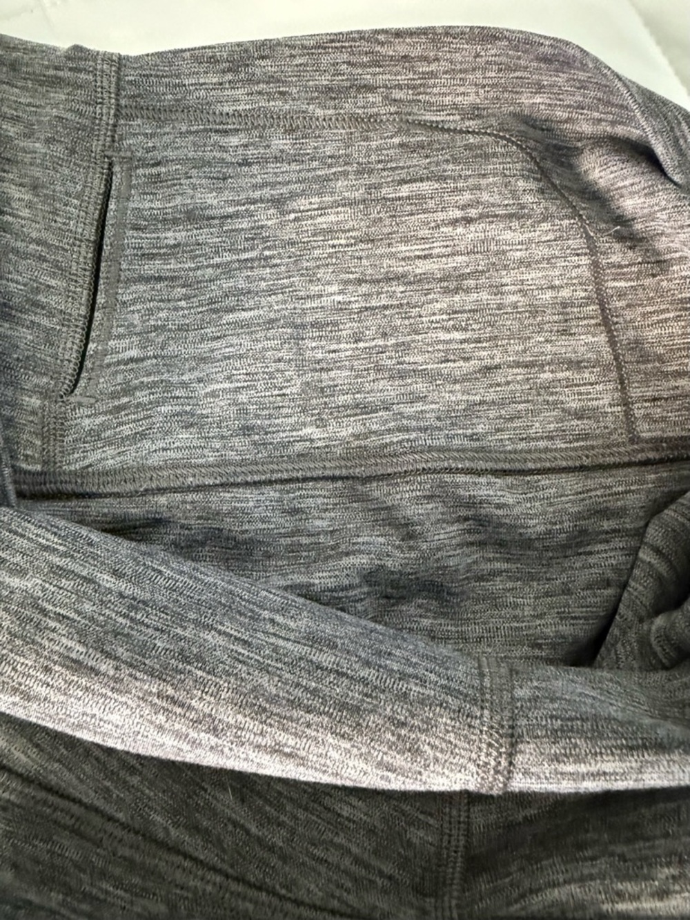 Lululemon Align High-Rise Shorts 6" in the Heathered Black Size 10 - Picture 6 of 7